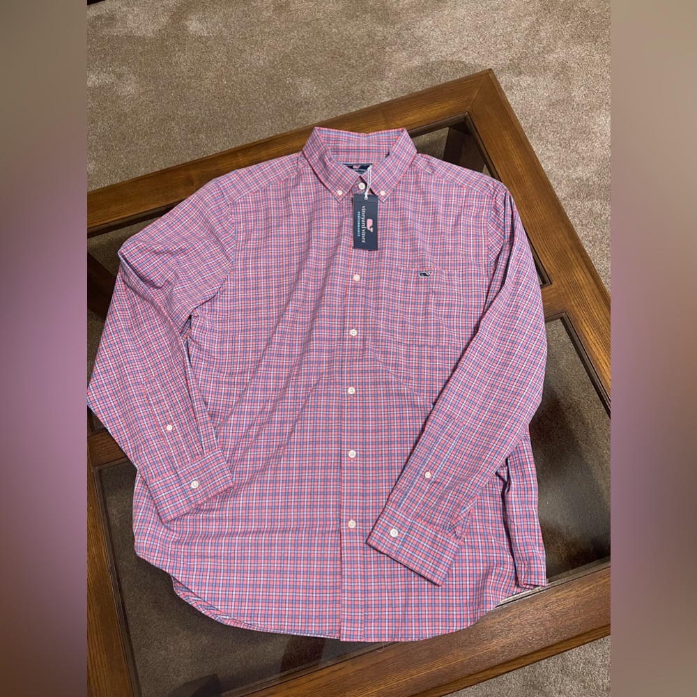 XL Vineyard Vines Button Up